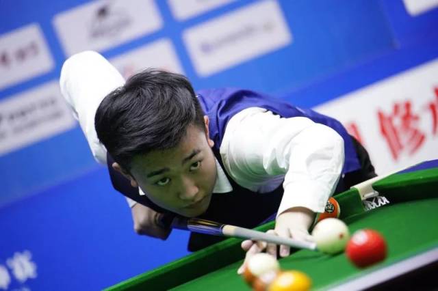 在中场的一 在中场的一